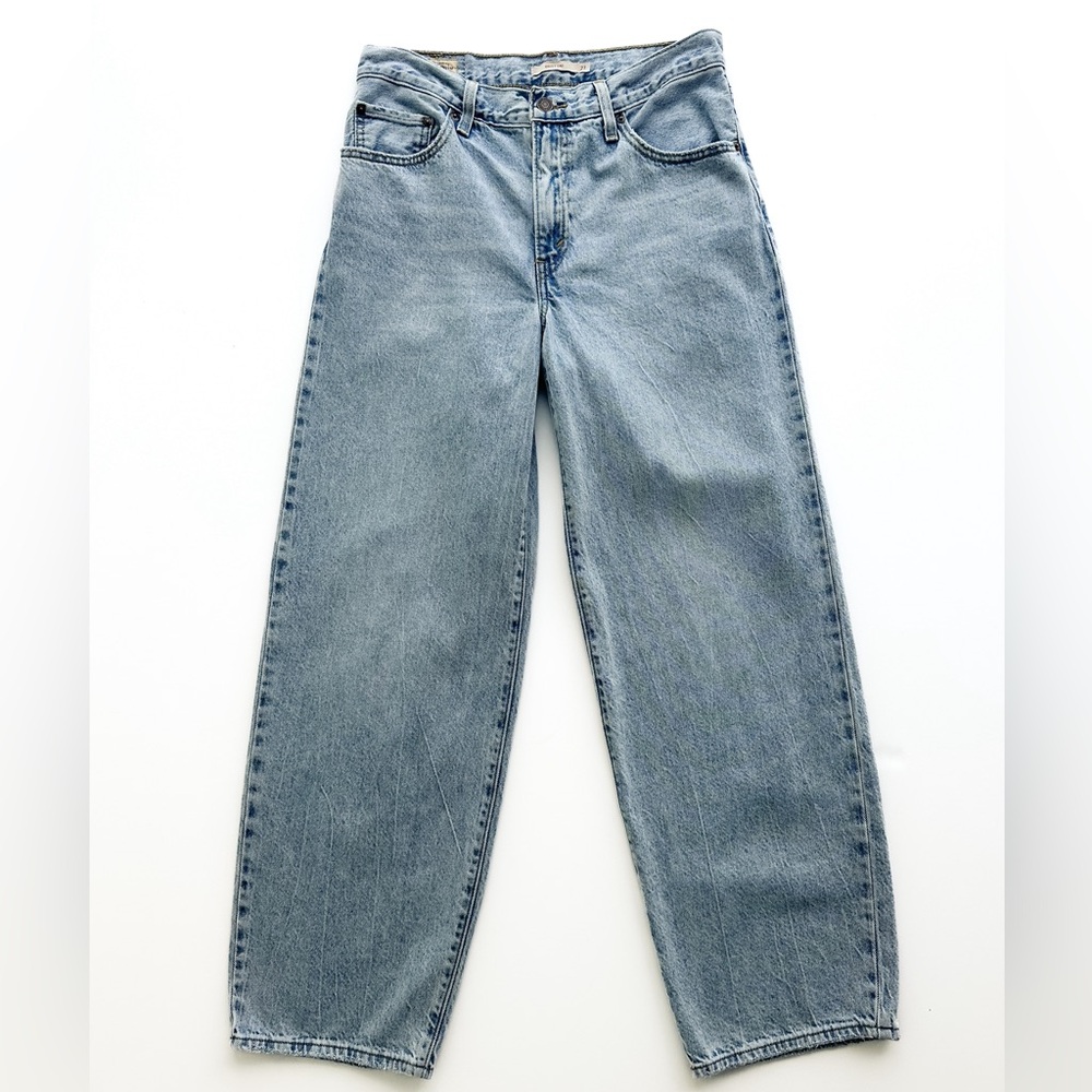 LEVI’S Baggy Dad Straight Leg Mid Rise Baggy Jeans Women’s Size 27